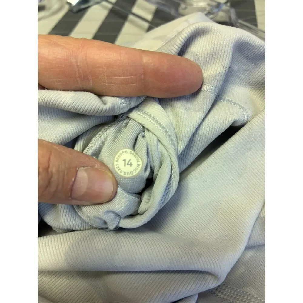 Lululemon Wunder Under High Rise Tight 28” in Incognito Camo Jacquard Alpine Whi